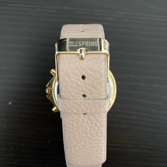 Watch - Picture 2 of 2